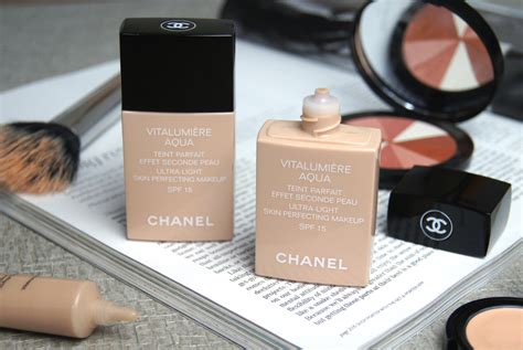 chanel vitalumiere aqua b10 vs br10|Some swatches including two Chanel formulations in B10 .